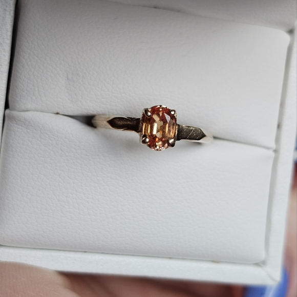 Stampd Jewelry - 14k orange topaz ring size 6. Stamp not visible due to past sizing. Tested. Vint